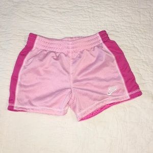 Little girls sz 6 Nike shorts
